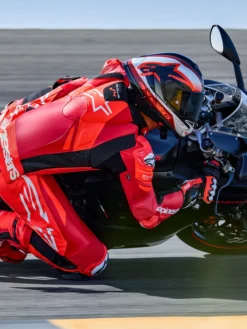 Combinaison En Cuir GP Plus V4 Sprint 1 Pièce