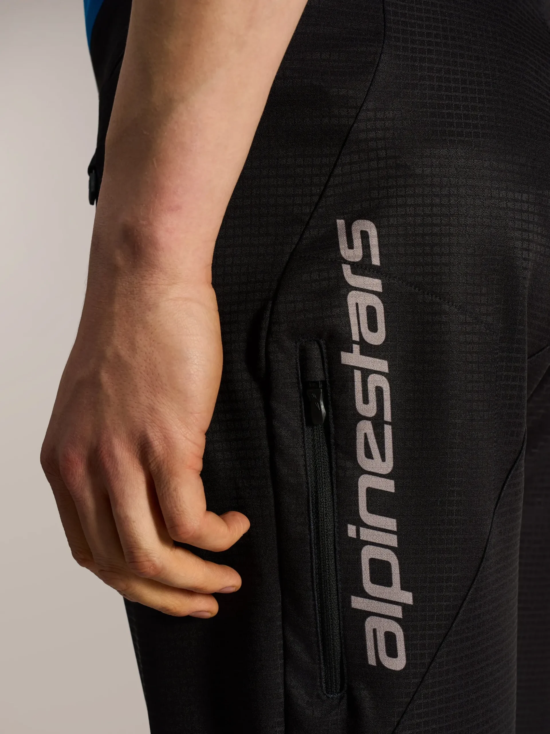 Short A-Dura Elite