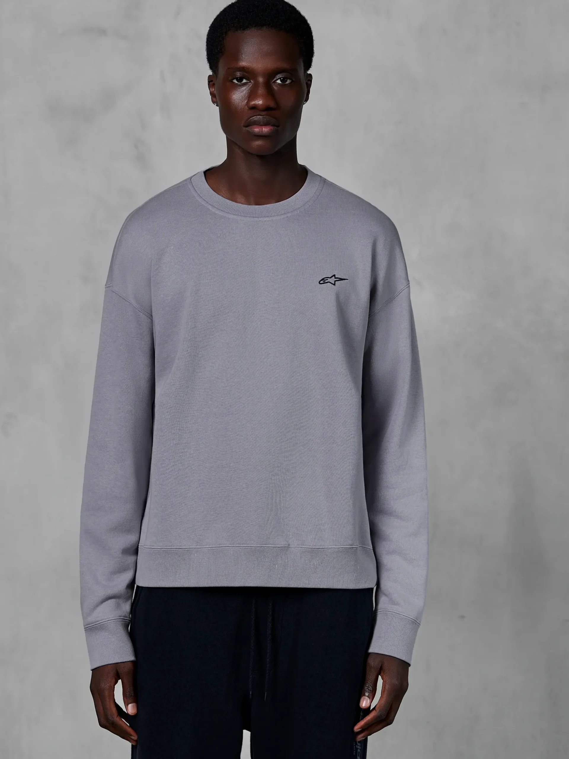 Sweat-Shirt Essentials Ageless