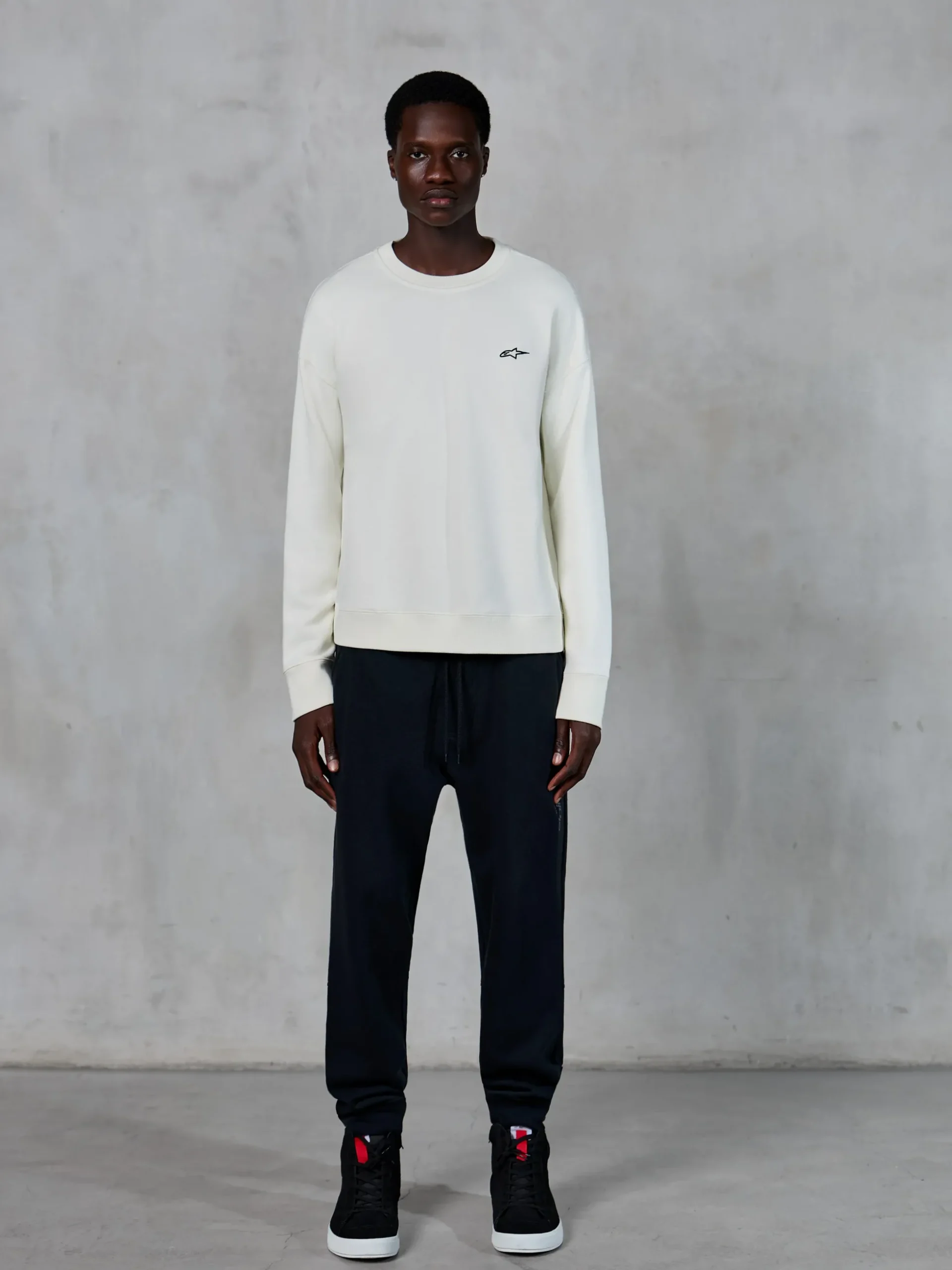 Sweat-Shirt Essentials Ageless