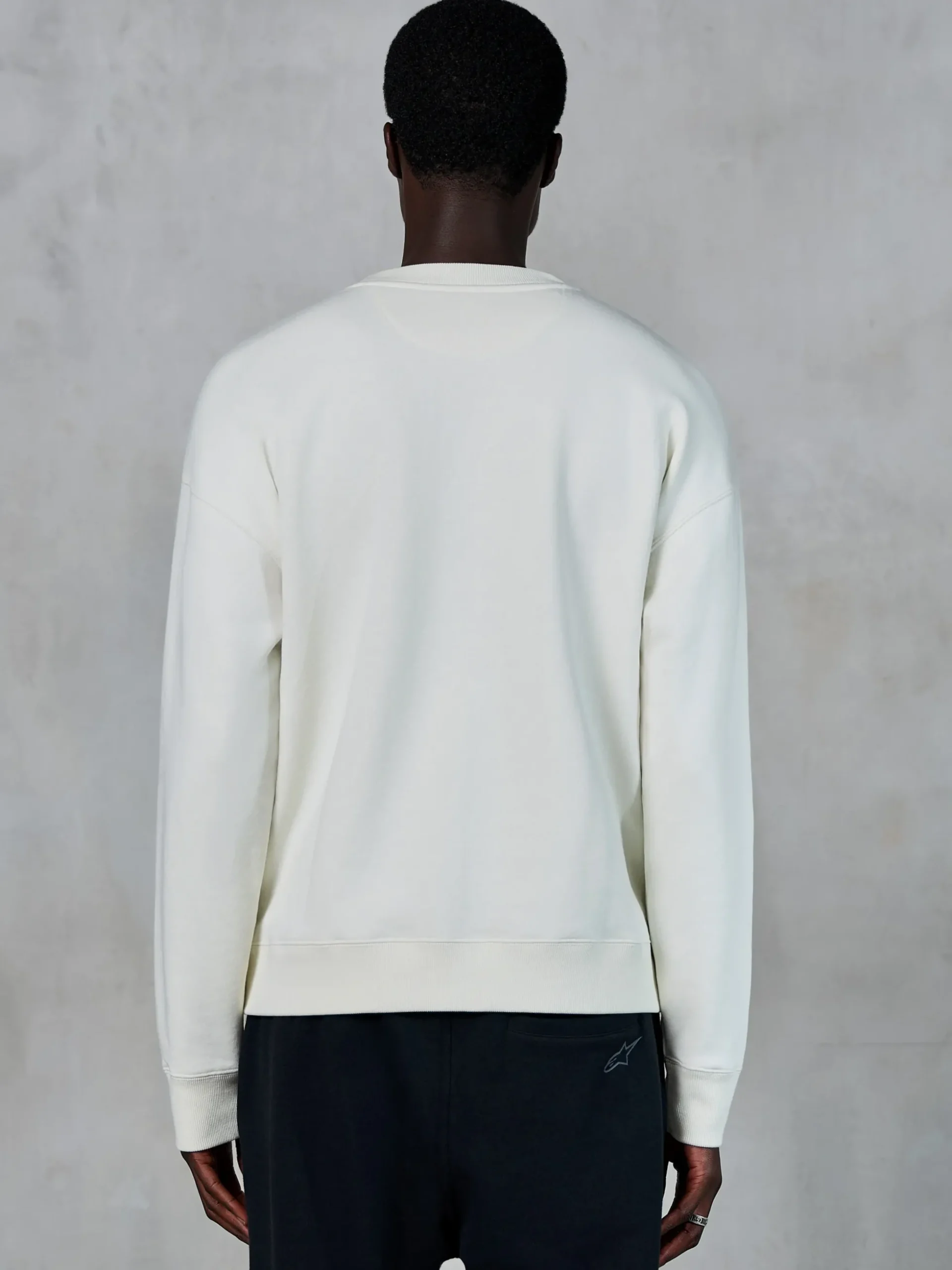 Sweat-Shirt Essentials Ageless