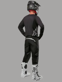 Tenue Complète Fluid Graphite 2024