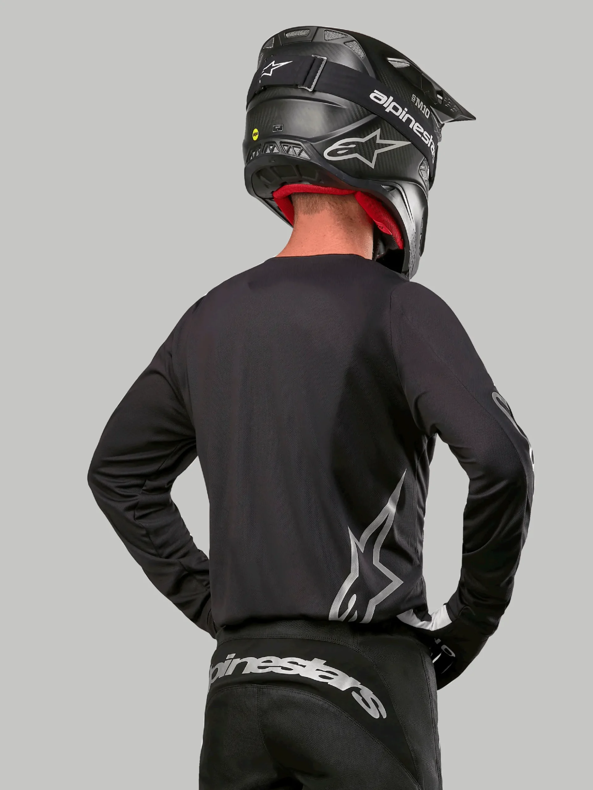 Tenue Complète Fluid Graphite 2024